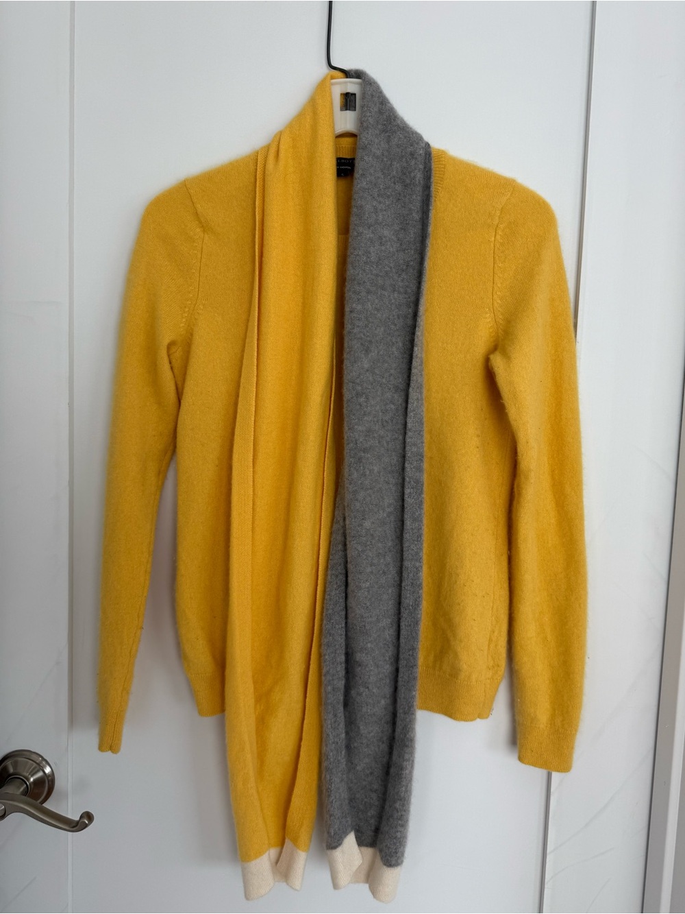 Talbot’s Cashmere Yellow Women’s Sweater with Contrast Gray Yellow Scarf - Small
